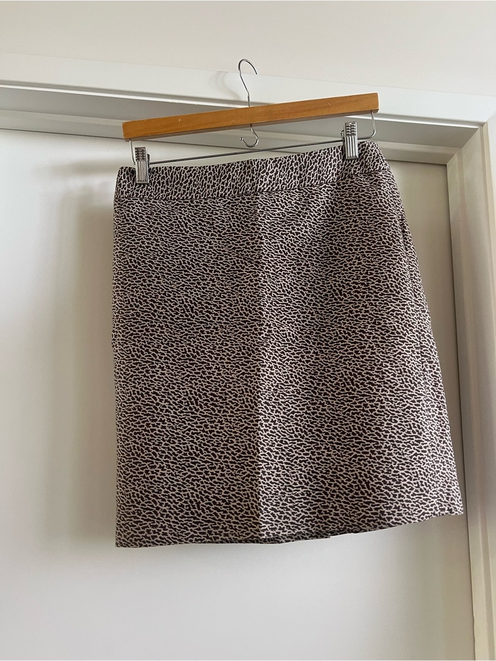 Women’s Printed pencil Skirt in Taupe and Black